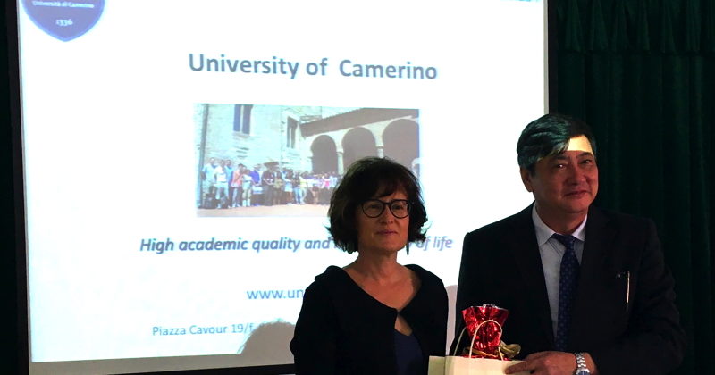 La Prof. Rosita Gabbianelli visita il centro congressi ICISE e svela i suoi progetti sulla Summer School on Nutrigenomics