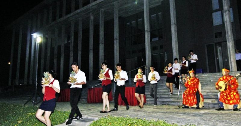 Entertainment for corporate meetings